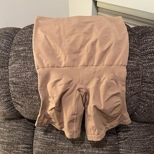 Yitty Nearly Naked Shaping Ultra High Waist Short